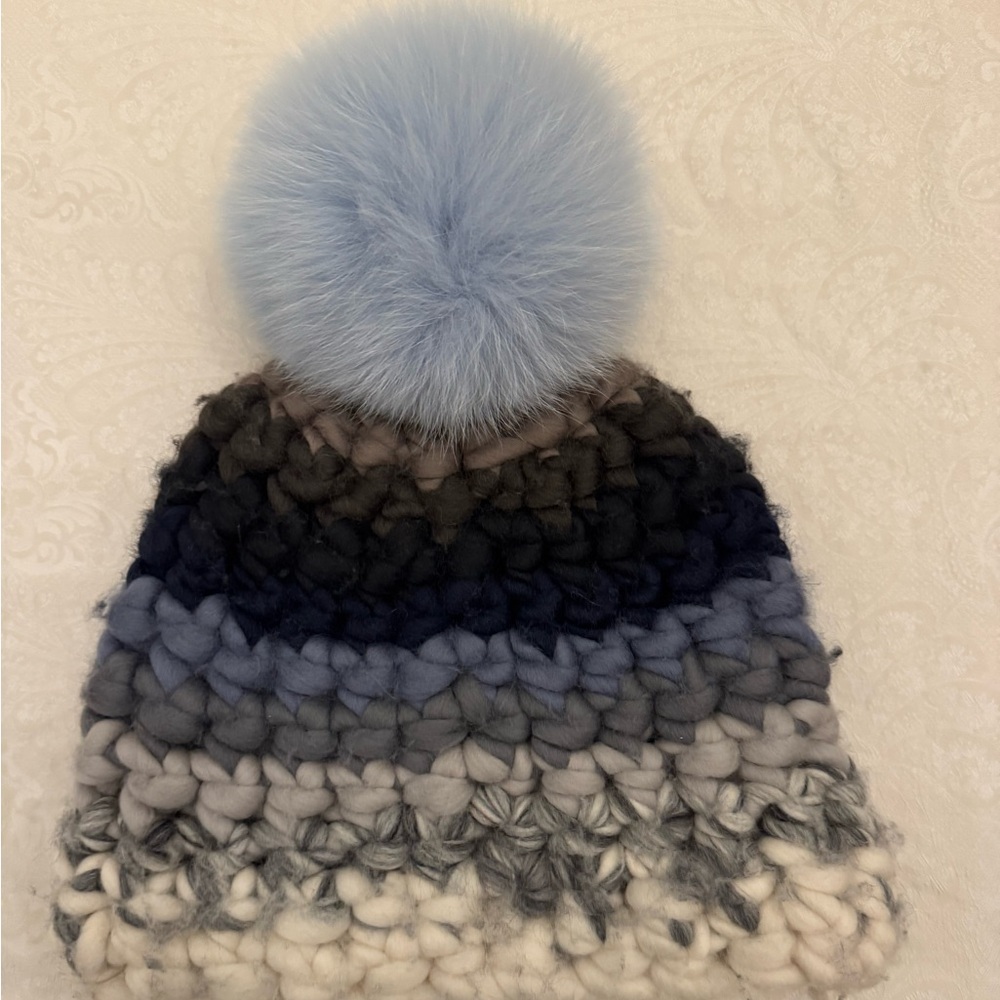 Chunky Knit Ombre Beanie with Light Blue Pom Pom